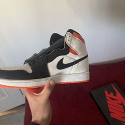 Jordan 1 Electro Orange