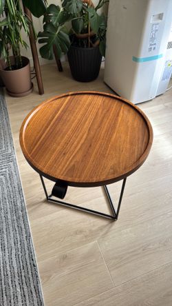 Gus modern porter side table walnut