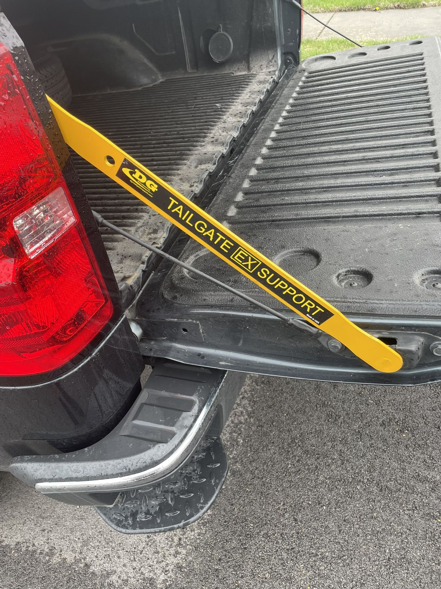 FULL SIZE TAILGATE EX SUPPORT BARS FOR CHEVROLET/ GMC FULL SIZE 1500.