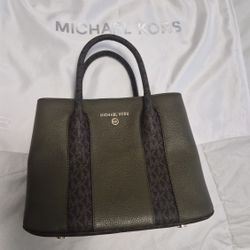 Authentic Michael Kors Tote Purse