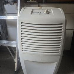 Dehumidifier Whirlpool Ad25dss0