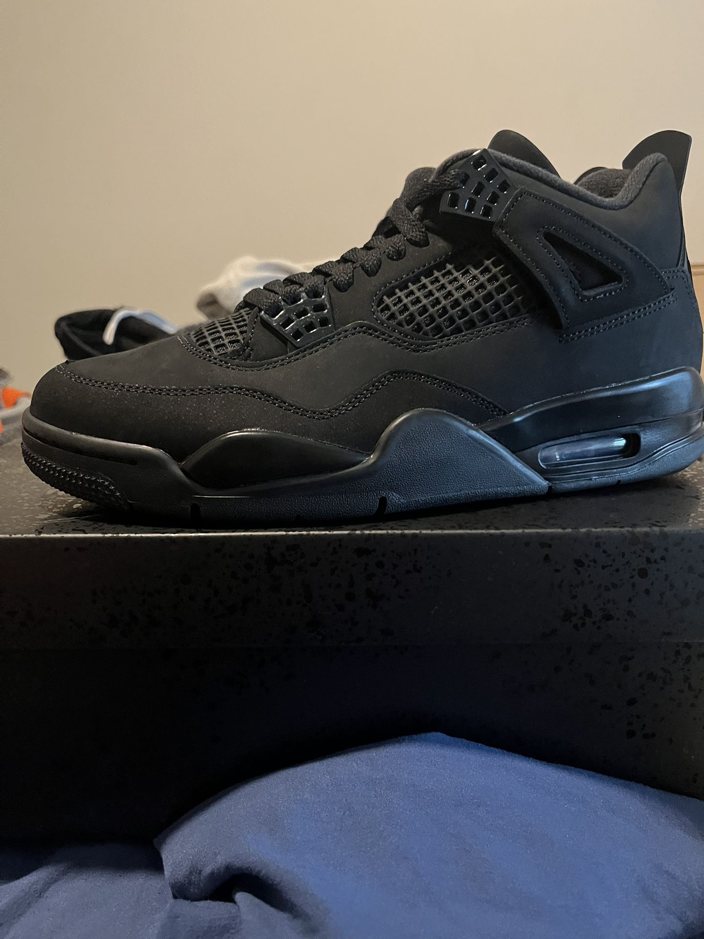 Air Jordan 4 “Black Cat” 2025