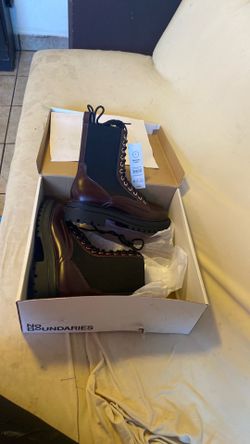 Combat Boot new (open box)