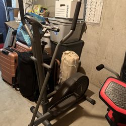 Smooth & Quiet Elliptical Machine – Great for Home Cardio