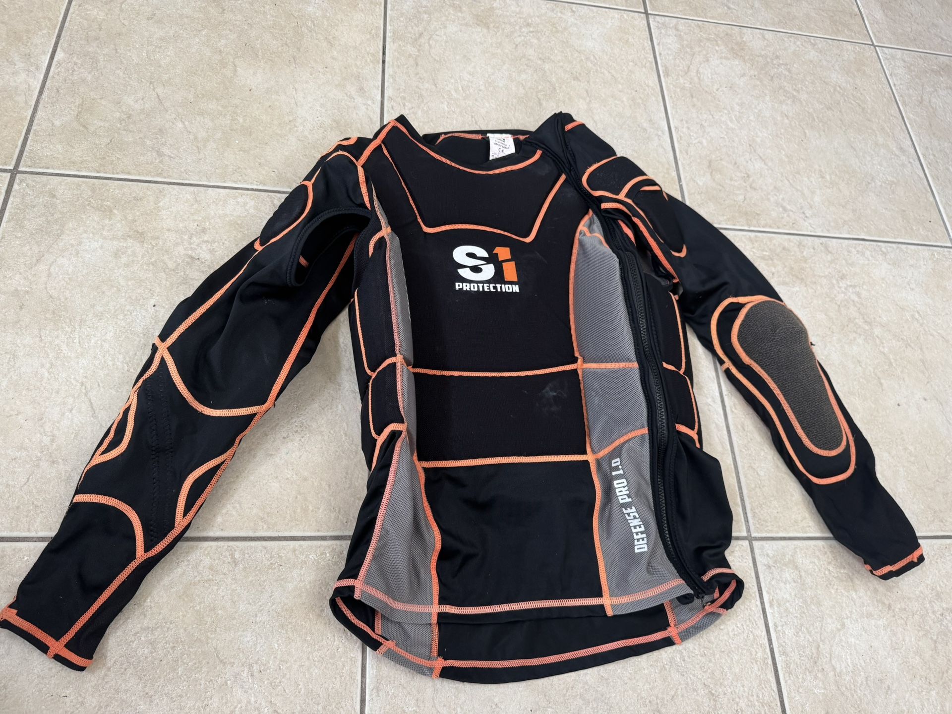 S1 Defense Pro 1.0 Jacket Adult Large BMX - MTB - Chest Protection