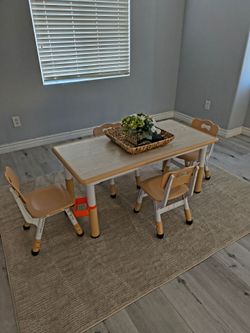 Kids Adjustable Table and 4 adjustable Chair Set