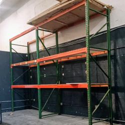 PALLET RACKS WAREHOUSE SHELVING