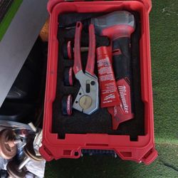 Milwaukee Fuel Expansion Tool