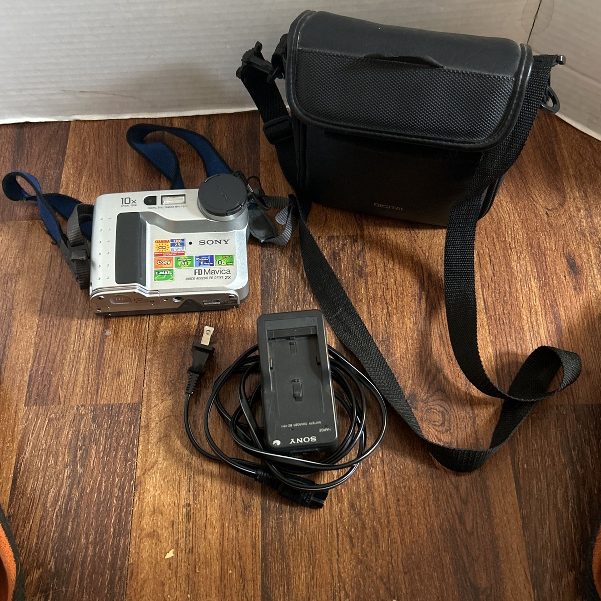 Sony FD Mavica W/ Quick Access Drive 2X