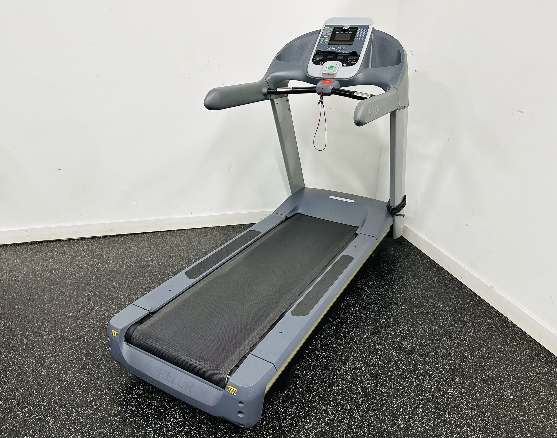 Precor 956i - Commercial Treadmill - Gym Equipment - Cardio Equipment
