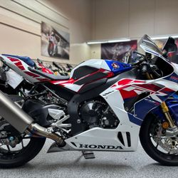 2023 Honda FIREBLADE CBR1000RRR 30th Anniversary