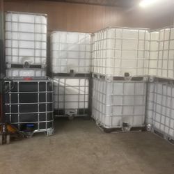 275 Gallon Water Tank. Food Grade. Cleaned 