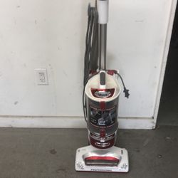 Good Working Condition Shark Vacuum