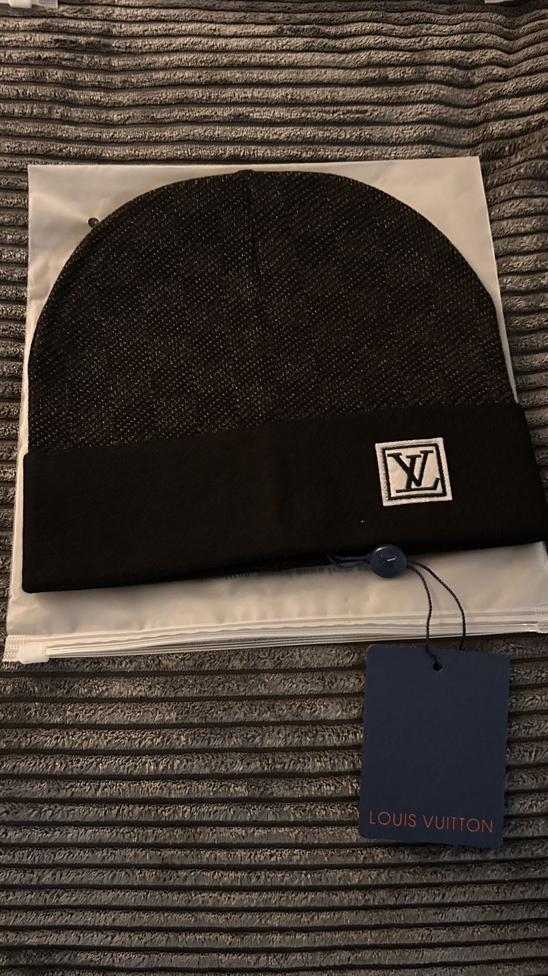 𝐋𝐯 Beanie