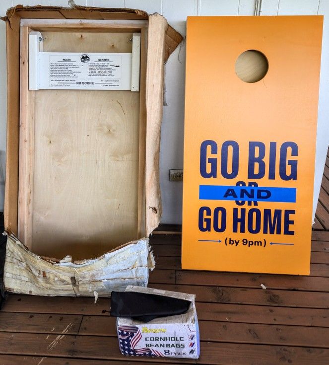 Cornhole Game (2 boards and 8 beanbags) New, Never Used