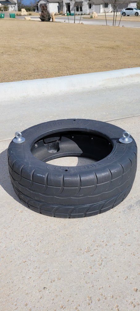 Plastic Tire Swin, Black , 