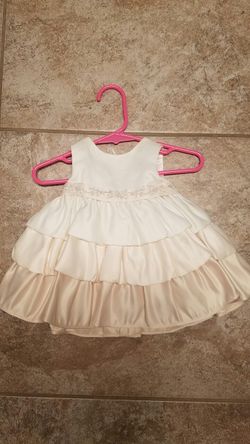 Beautiful Fancy Cream Holiday Dress Baby Girl Size 3 Months Easter  