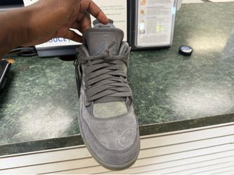 Jordan 4 kaws