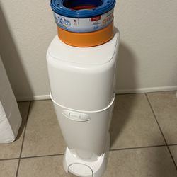 Diaper Genie With 2 Refill Bags