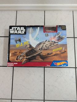 Hot Wheels StarWars Escape From Jakku - New