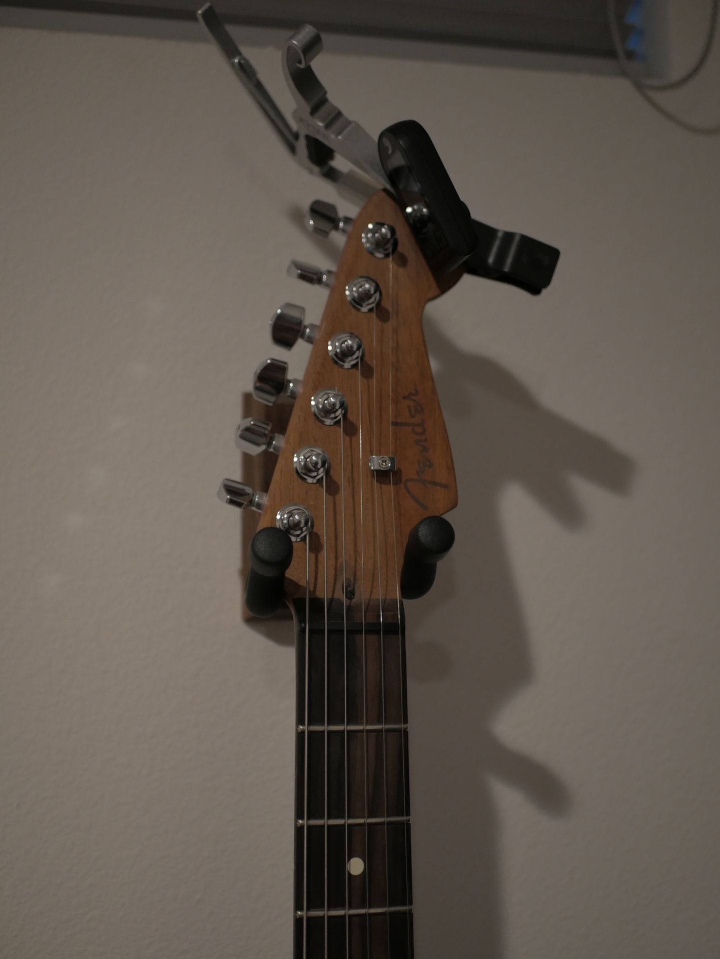 (ALMOST NEW) Fender Acoustasonic Stratocaster