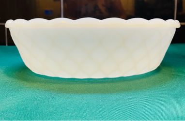 Vintage oval “ Quilted Diamond” pattern E.O Brody serving bowl