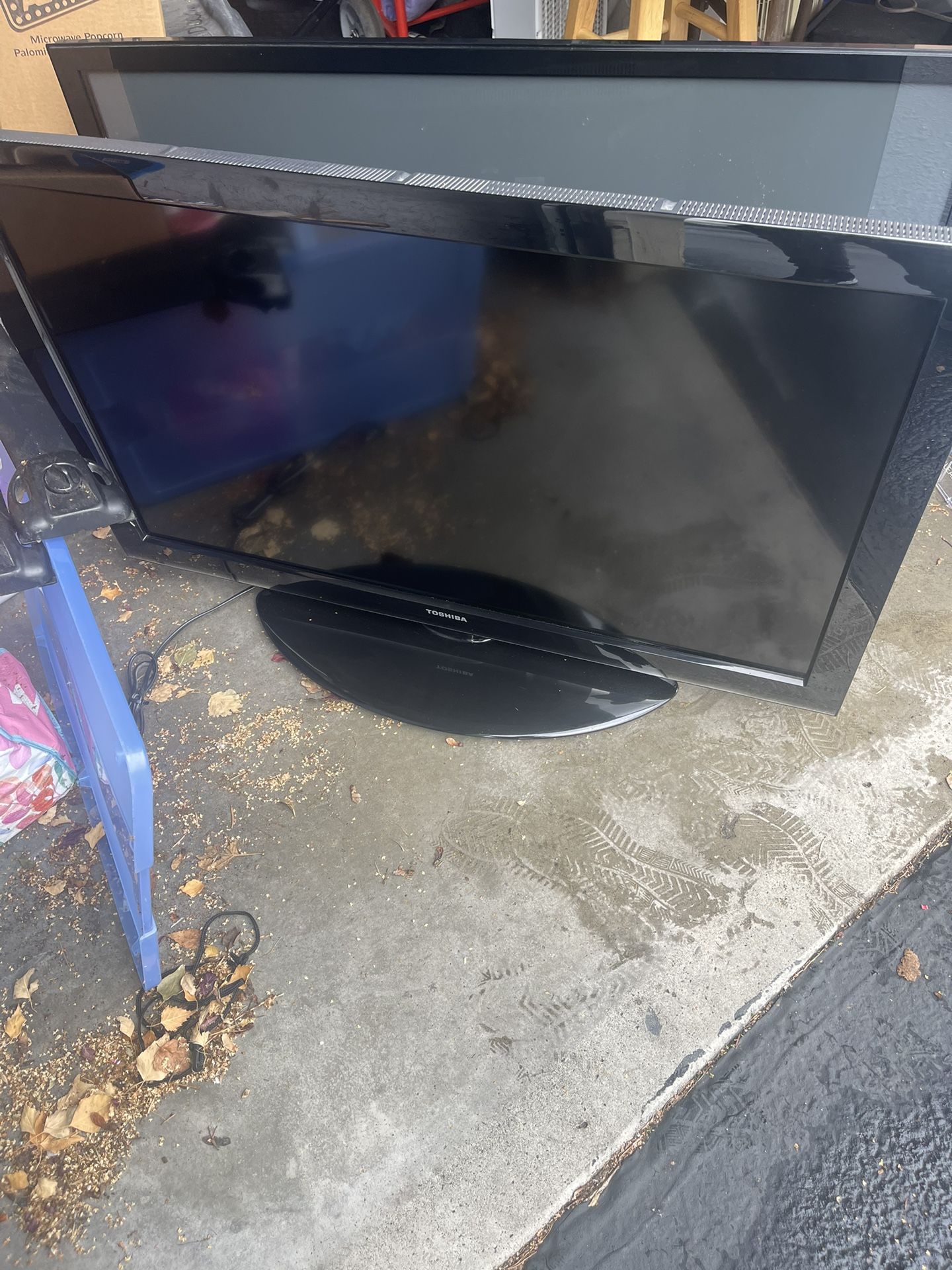 Tv 40”