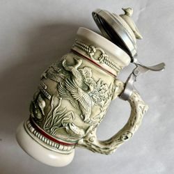 Vintage 30-oz Avon Ducks Of The American Wilderness Stein