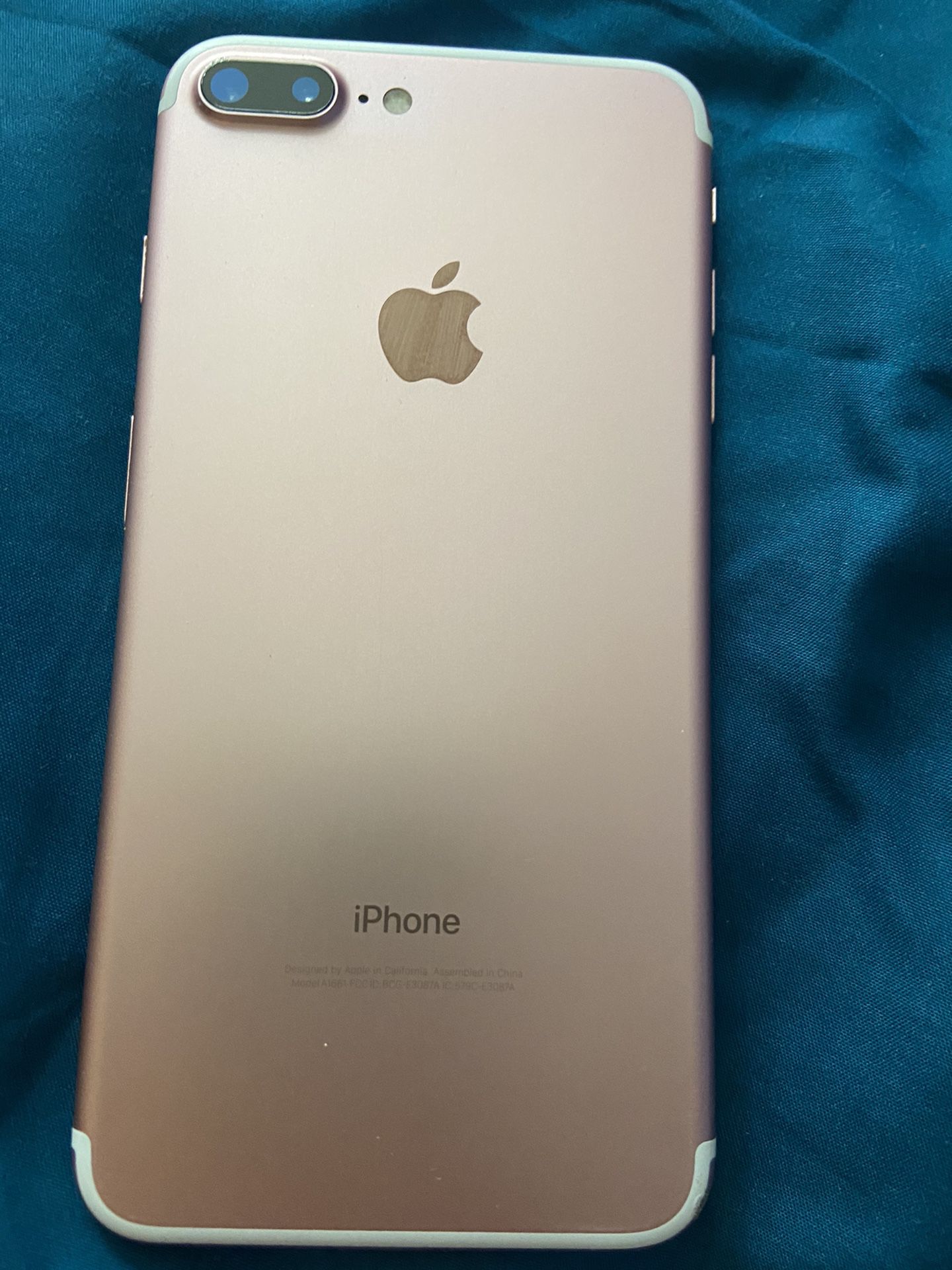 iPhone 7 rose gold Plus unlocked 32gb