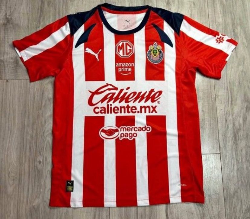 Soccer Chivas Guadalajara el rebaño sagrado  New Jersey  2025-  2026 fan version sizes small to 4xl tricampeon futbol Mexico home local away visitante