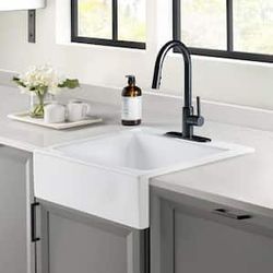 SINKOLOGY
Josephine 26 in. 3-Hole Quick-Fit Farmhouse/Apron-Front Drop-In Single Bowl Crisp White Fireclay Kitchen Sink