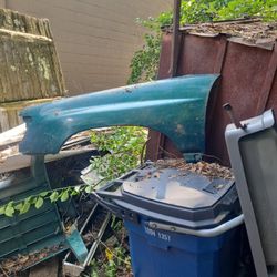 2000 Subaru Forester Fender