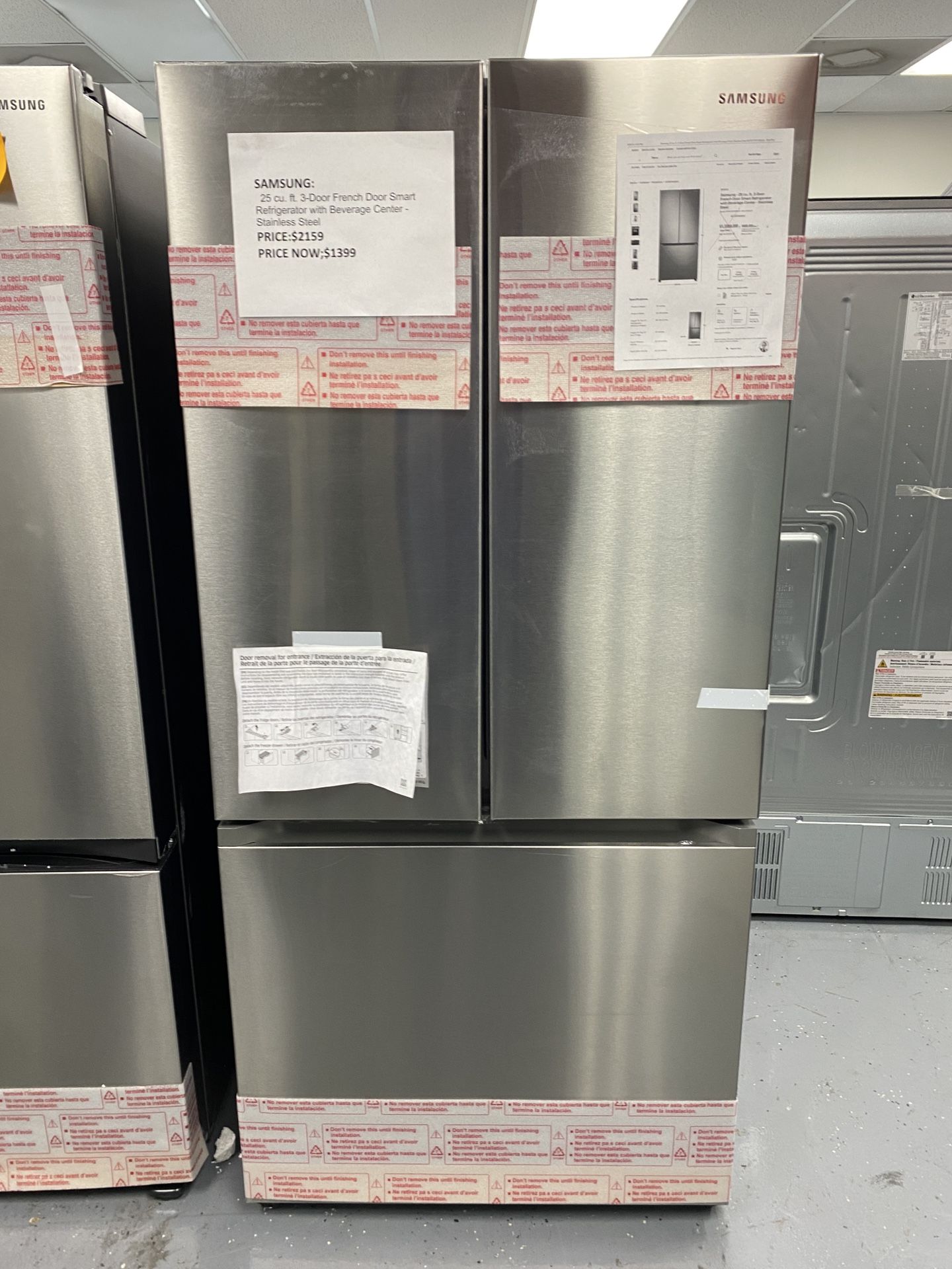33 Inch Smart French Door Refrigerator with 24.5 Cu. Ft. Capacity, Beverage Center, AutoFill Water Pitcher, Dual Ice Maker, Power Cool & Freeze, Door