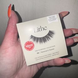 Natural Classic Lashes 