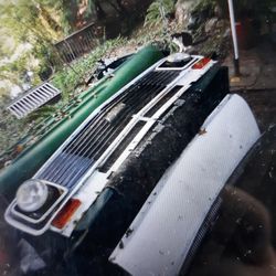 1976 Chevy Van Front End Parts, Excellent Condition , With Doors And Fenders Bumper and Glass