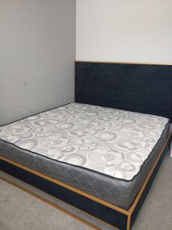 King Bed Gold and Black