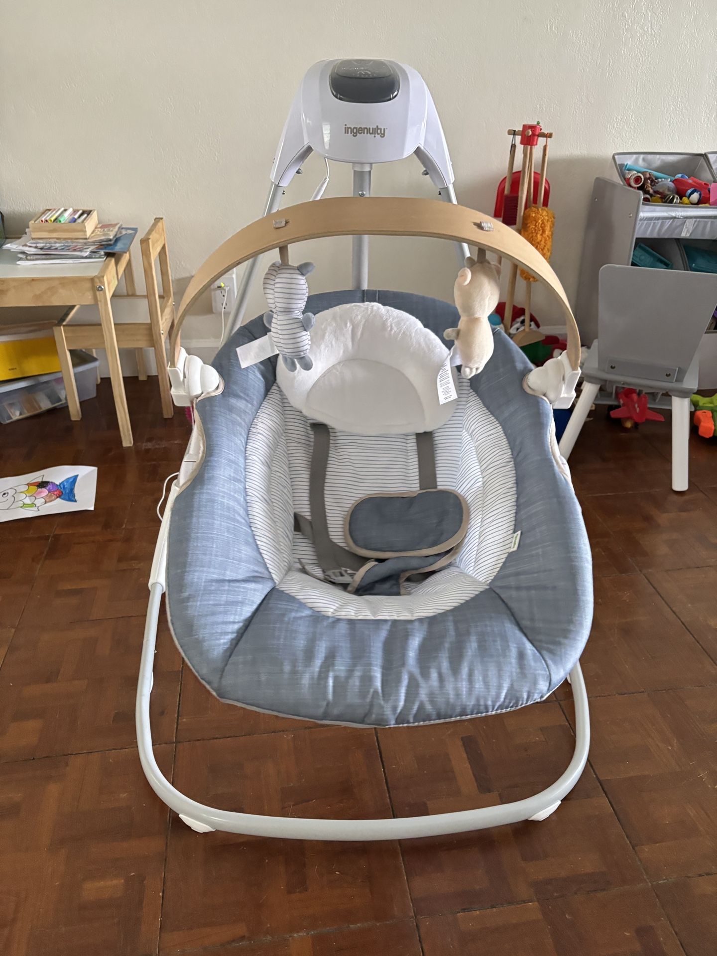 Ingenuity SimpleComfort Compact Soothing Swing, Rotating Bar, Rotating Seat, 6 Speeds, for Ages 0-9 Months, Up to 20 Pounds