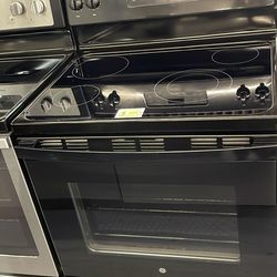 GE Electric stove glass top in color black