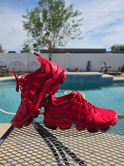 Nike Air VaporMax Plus Red Sneakers