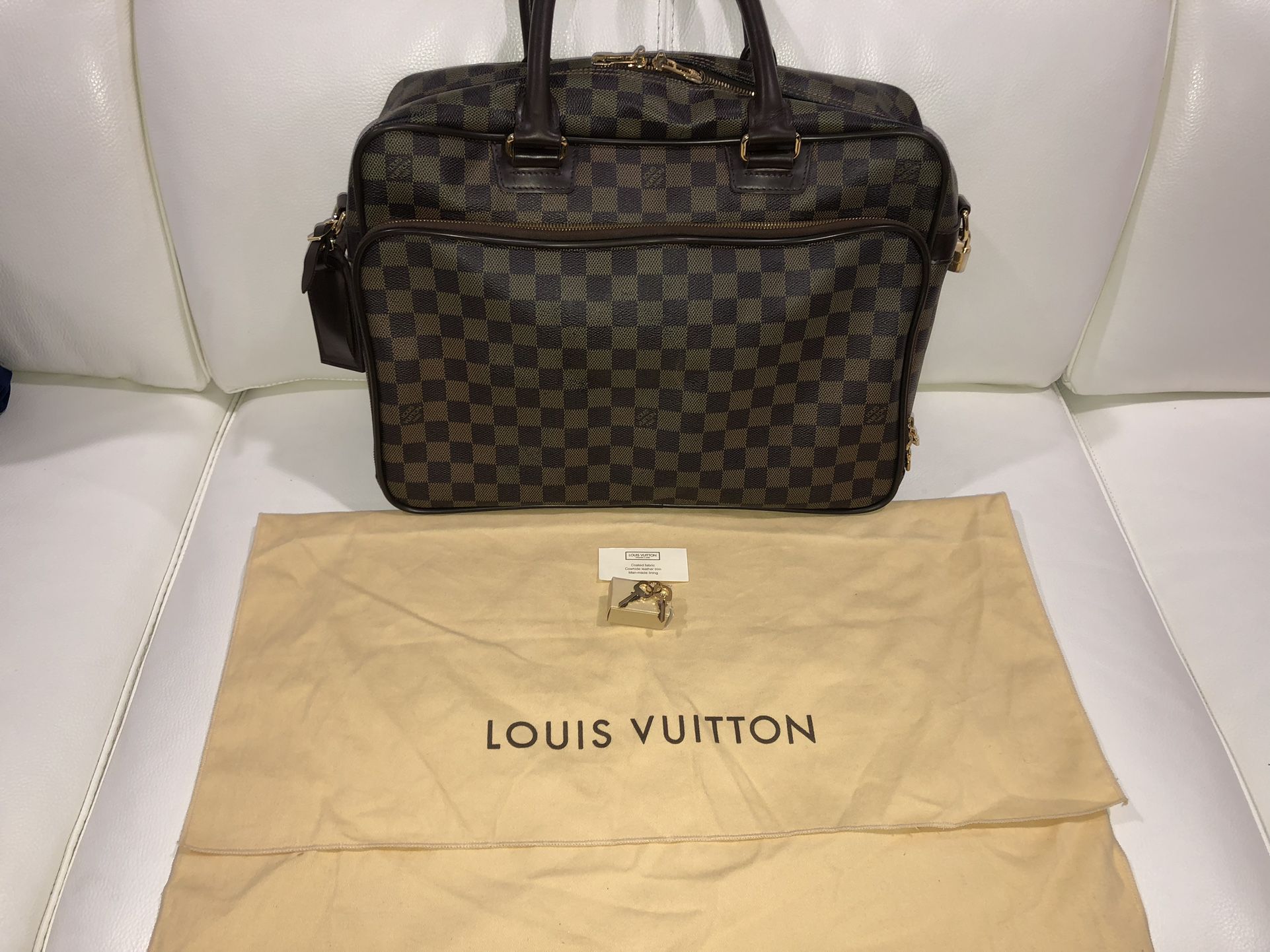 Louis Vuitton Laptop Bag for Sale in Halndle Bch, FL - OfferUp
