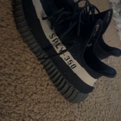 Yeezy 350 Oreos
