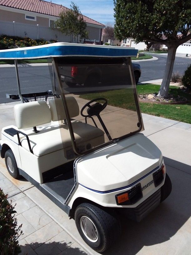 Hyundai electronic golf cart
