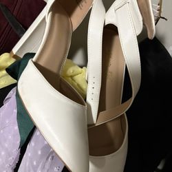 Shoes For Sale New An Used Zapatilla Beige Khaki Blanco Heels 
