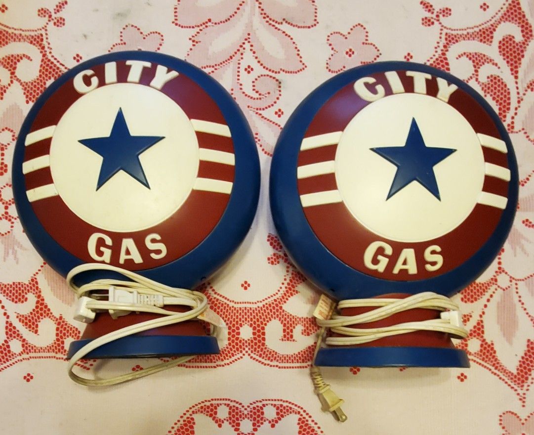 Old Gas Pump Lights