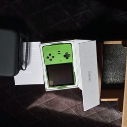 Retroid Pocket Classic Kiwi Green Like New