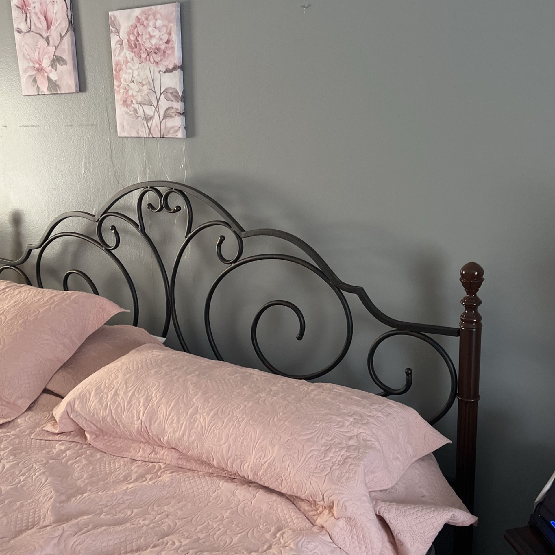 Metal Bed Head And Foot Frame , New In Box