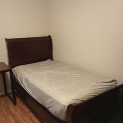 Twin Bed 