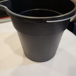 3.5 Gallon Bucket