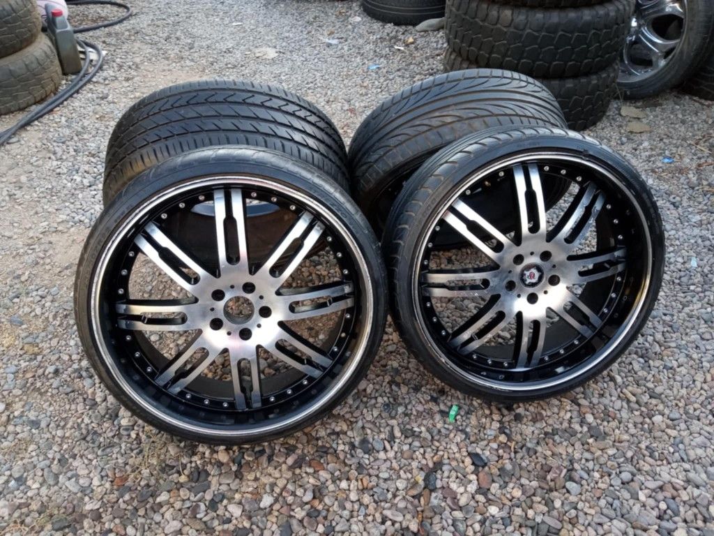 RIMS 235/30R22....5 LUGS FIT IMPALA MUSTANG NISSAN ALTIMA NISSAN MAXIMA DODGE CARAVAN GRAND MARKIS FORD RANGER