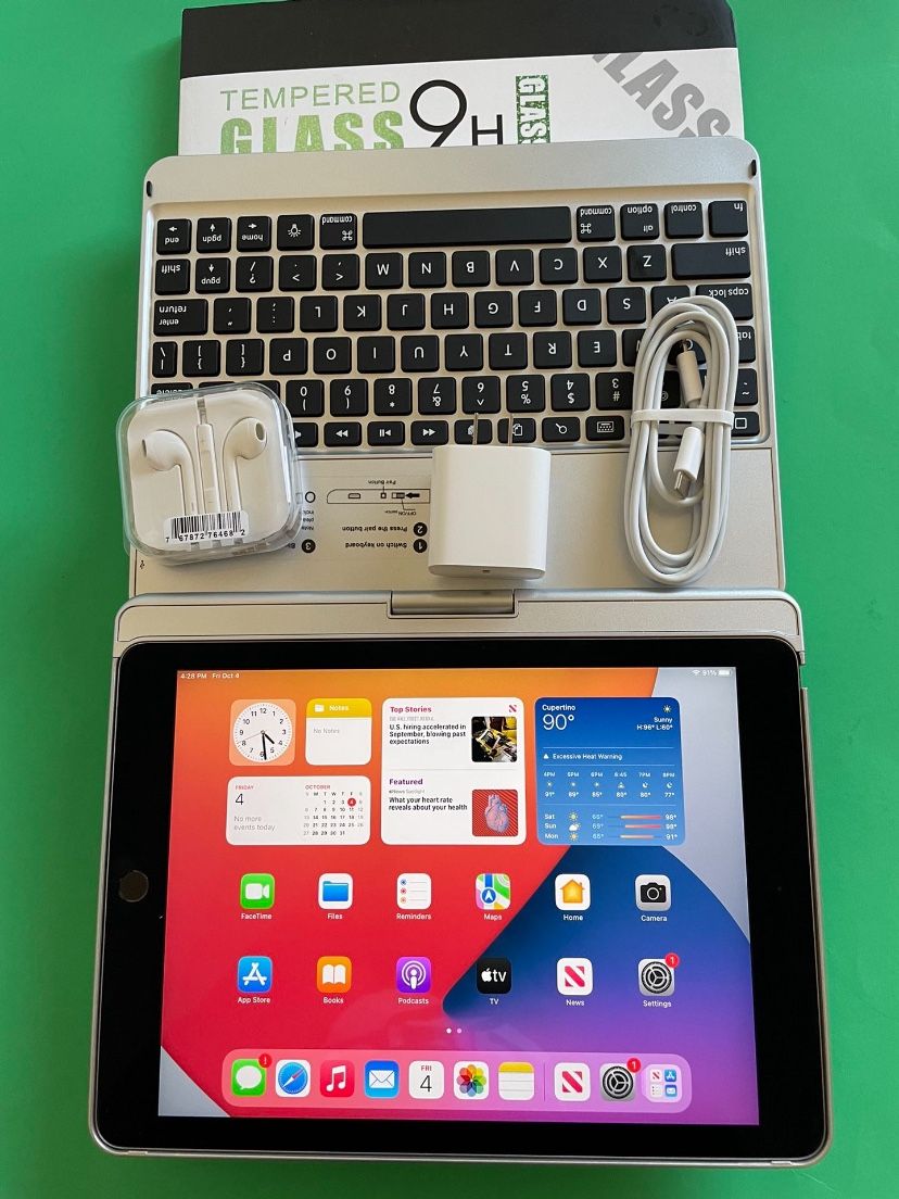 Apple IPad 6th Generation (9.7” Retina / Touch ID / IOS 17) 32GB with keyboard, pen & Accessories (128gb $199)